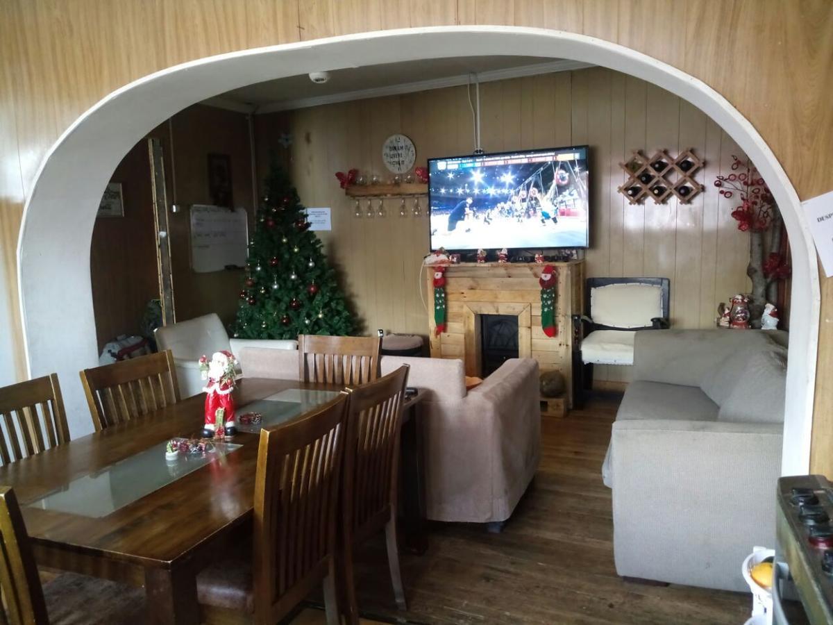 بونتا أريناس Hostal La Morenita المظهر الخارجي الصورة